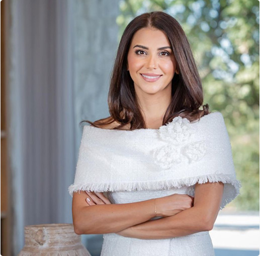 Цветелина Николова